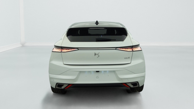 Photo 6 de l'offre de DS DS4 PureTech 130 EAT8 Rivoli à 23281€ chez Carlyss automobiles Vitré