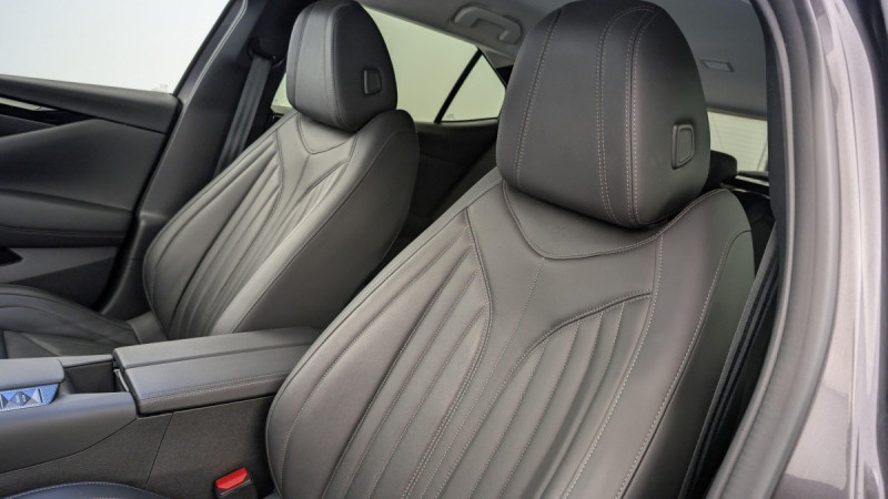 Photo 16 de l'offre de DS DS4 PureTech 130 EAT8 Rivoli à 22506€ chez Carlyss automobiles Vitré