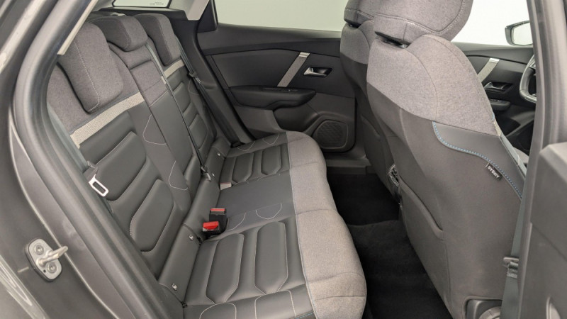 Photo 10 de l'offre de CITROEN C4 PureTech 130 S&S BVM6 Shine à 15514€ chez Carlyss automobiles Vitré