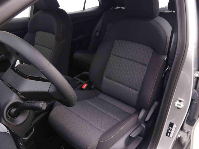 Photo 5 de l'offre de MG Motor MG3 1.5i 115 Comfort à 19121€ chez Carlyss automobiles Vitré