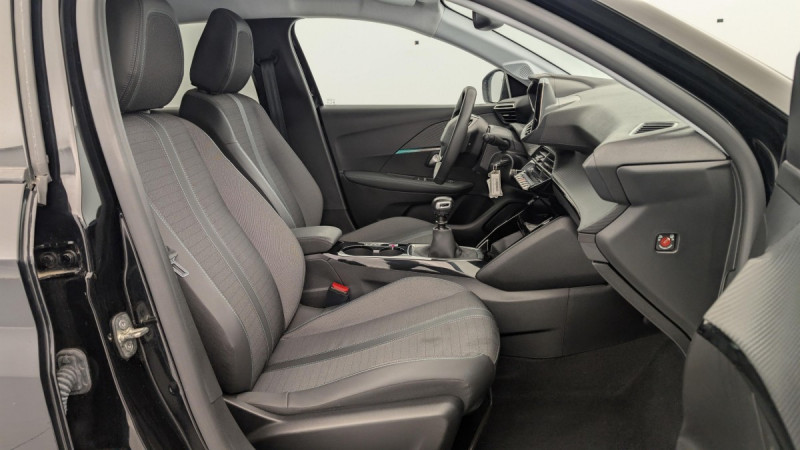 Photo 9 de l'offre de PEUGEOT 208 PureTech 100 S&S BVM6 Allure à 16293€ chez Carlyss automobiles Vitré