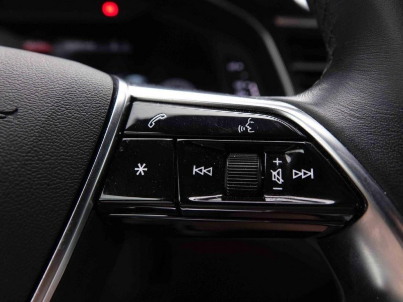 Photo 19 de l'offre de AUDI A6 50 TFSI-e PHEV 299 Quattro Design à 38071€ chez Carlyss automobiles Vitré