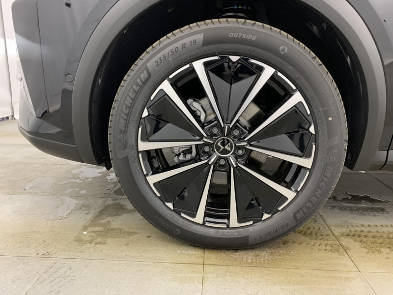 Photo 22 de l'offre de DS DS7 BlueHDi 130 EAT8 Pallas à 33998€ chez Carlyss automobiles Vitré