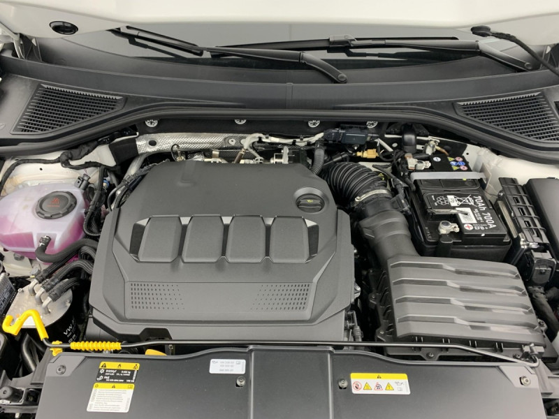 Photo 24 de l'offre de VOLKSWAGEN T-roc 2.0 TDI 150 Start/Stop DSG7 R-Line Edition à 35998€ chez Carlyss automobiles Vitré