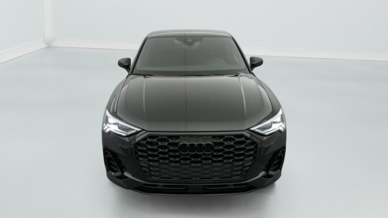 Photo 2 de l'offre de AUDI Q3 Sportback 35 TDI 150 ch S tronic 7 S line plus à 47998€ chez Carlyss automobiles Vitré