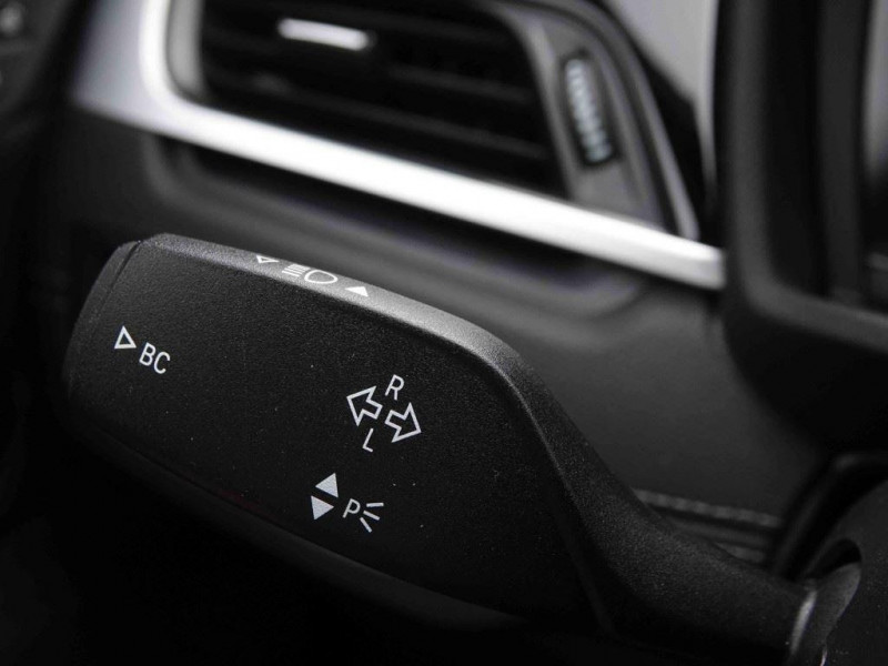 Photo 16 de l'offre de BMW X1 25e xDrive 220 PHEV M-Pack à 36092€ chez Carlyss automobiles Vitré