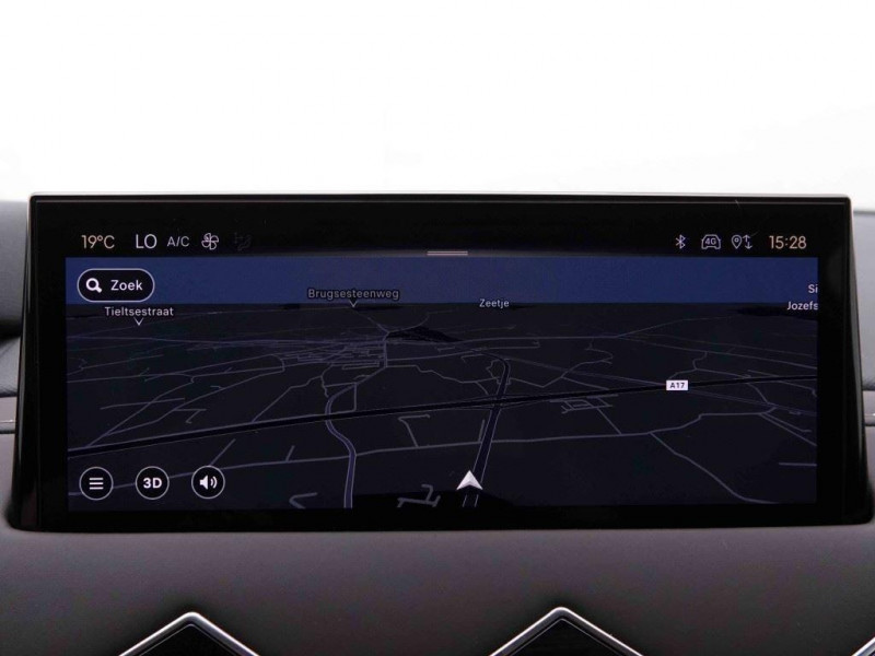 Photo 8 de l'offre de DS DS3 Crossback 1.2 T 130 EAT8 Antoine De Saint Exupery à 25518€ chez Carlyss automobiles Vitré