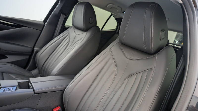 Photo 16 de l'offre de DS DS4 PureTech 130 EAT8 Rivoli à 22426€ chez Carlyss automobiles Vitré