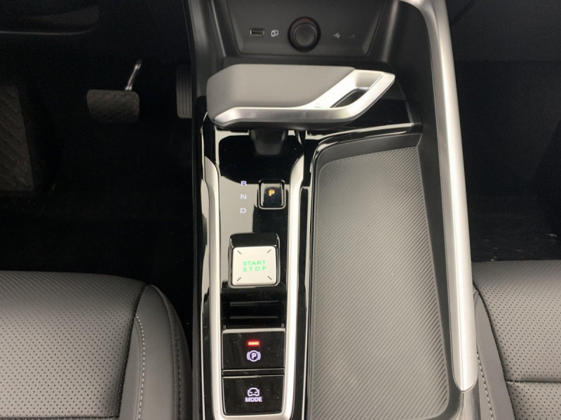 Photo 12 de l'offre de MG Motor ZS 1.5 L Hybrid+ 197 ch Luxury à 23998€ chez Carlyss automobiles Vitré