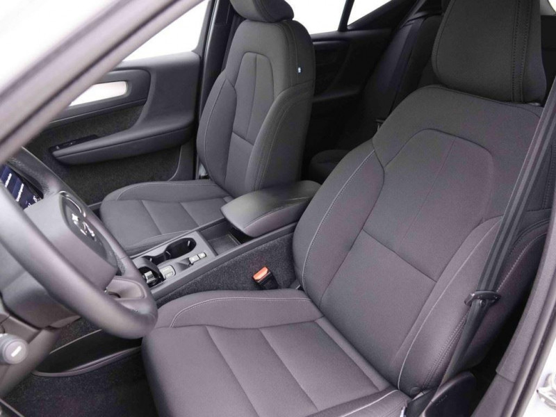 Photo 9 de l'offre de VOLVO XC40 1.5 T4 Recharge 211 PHEV Inscription à 31702€ chez Carlyss automobiles Vitré