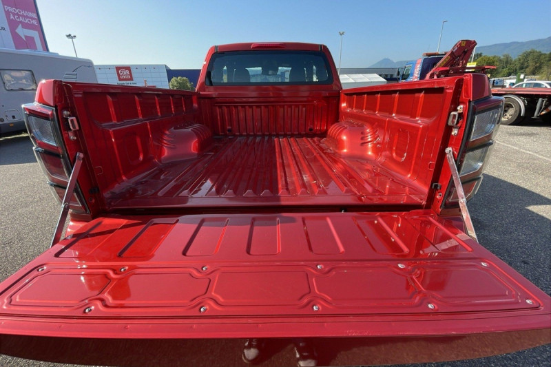 Photo 13 de l'offre de ISUZU D-MAX 1.9 4X4 SPACE CAB N60 NSPORT  AT à 45846€ chez Carlyss automobiles Vitré