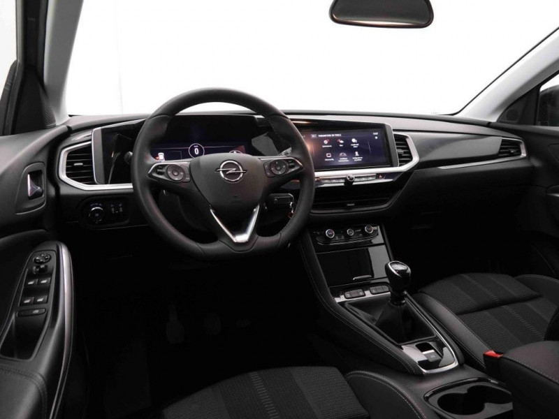 Photo 4 de l'offre de OPEL Grandland 1.2 T 130 GS Line à 23774€ chez Carlyss automobiles Vitré