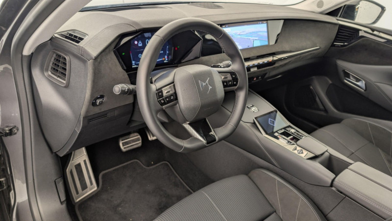 Photo 15 de l'offre de DS DS4 BlueHDi 130 EAT8 Etoile - Alcantara à 28264€ chez Carlyss automobiles Vitré