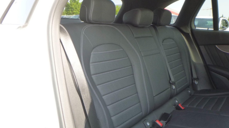 Photo 10 de l'offre de MERCEDES-BENZ GLC 300 e EQ POWER 9G-Tronic 4Matic AMG Line à 37598€ chez Carlyss automobiles Vitré