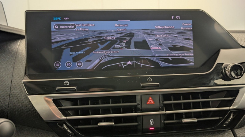 Photo 17 de l'offre de CITROEN C4 PureTech 130 S&S BVM6 Shine à 15978€ chez Carlyss automobiles Vitré