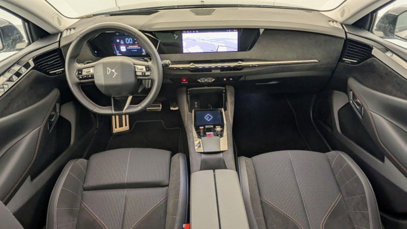 Photo 12 de l'offre de DS DS4 PureTech 130 EAT8 Performance Line+ à 23095€ chez Carlyss automobiles Vitré