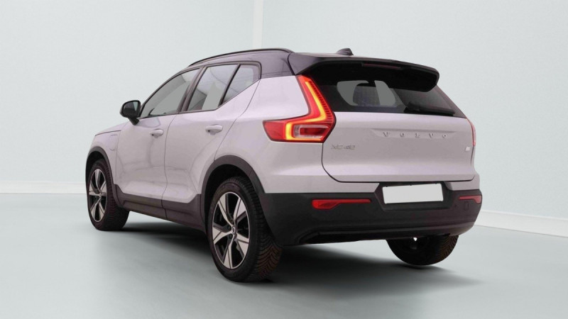 Photo 3 de l'offre de VOLVO XC40 1.5 PHEV T5 262 R-Design à 41565€ chez Carlyss automobiles Vitré
