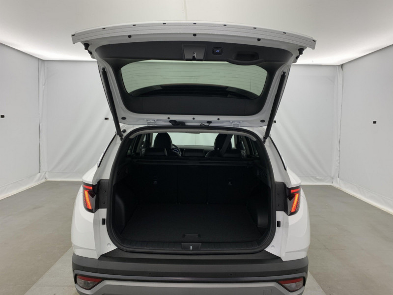 Photo 11 de l'offre de HYUNDAI Tucson 1.6 T-GDI 253 Plug-in BVA6 Creative à 34998€ chez Carlyss automobiles Vitré