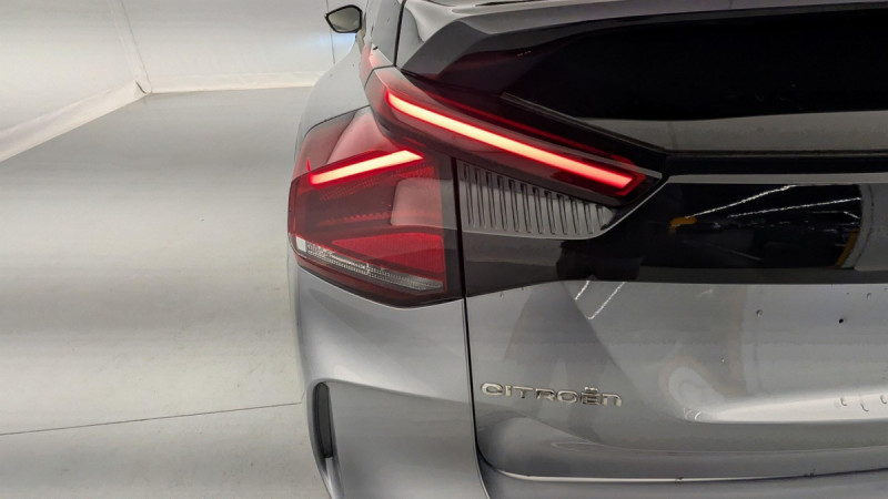 Photo 17 de l'offre de CITROEN C4 PureTech 130 S&S BVM6 Shine à 15804€ chez Carlyss automobiles Vitré