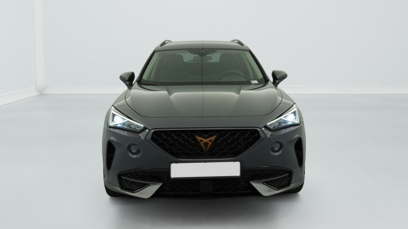 Photo 2 de l'offre de CUPRA Formentor 1.4 e-HYBRID 204 ch DSG6 V à 28088€ chez Carlyss automobiles Vitré