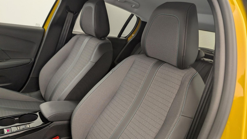 Photo 16 de l'offre de PEUGEOT 208 ELECTRIQUE 50 KWH 136CH ALLURE à 18123€ chez Carlyss automobiles Vitré