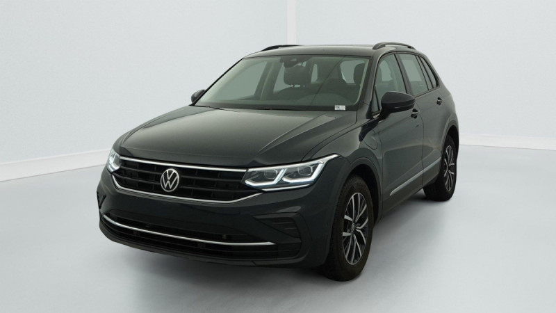 Photo 3 de l'offre de VOLKSWAGEN Tiguan 1.4 EHYBRID 245CH DSG6 LIFE à 30599€ chez Carlyss automobiles Vitré