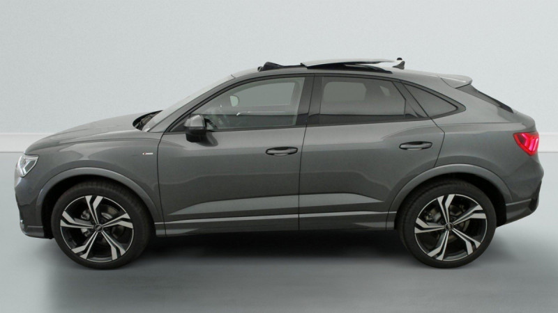 Photo 4 de l'offre de AUDI Q3 Sportback 35 TDI 150 ch S tronic 7 S line à 50098€ chez Carlyss automobiles Vitré