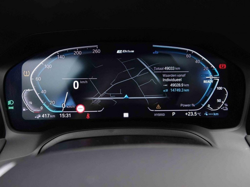 Photo 15 de l'offre de Bmw 3 330e 292 PHEV Touring Sport à 37093€ chez Carlyss automobiles Vitré