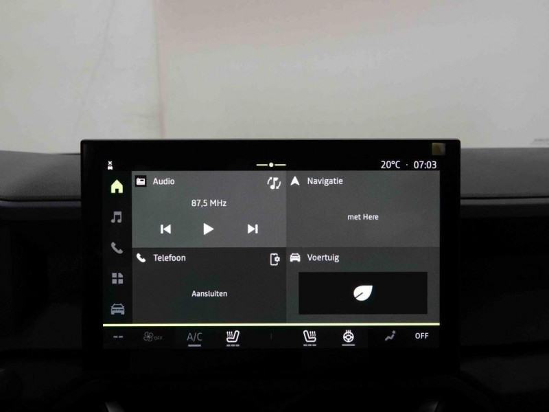 Photo 10 de l'offre de DACIA DUSTER 1.2 Mild Hybrid 130 Journey à 26688€ chez Carlyss automobiles Vitré