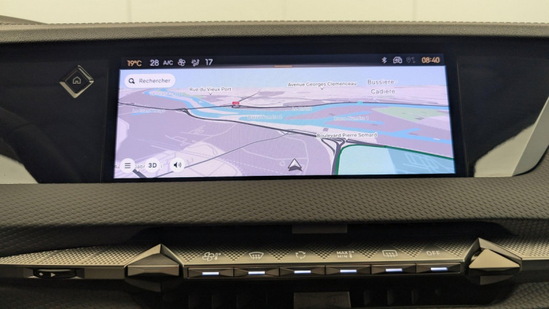 Photo 17 de l'offre de DS DS4 PureTech 130 EAT8 Rivoli à 24430€ chez Carlyss automobiles Vitré