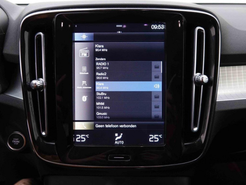 Photo 13 de l'offre de VOLVO XC40 1.5 T4 Recharge 211 PHEV Inscription à 31702€ chez Carlyss automobiles Vitré