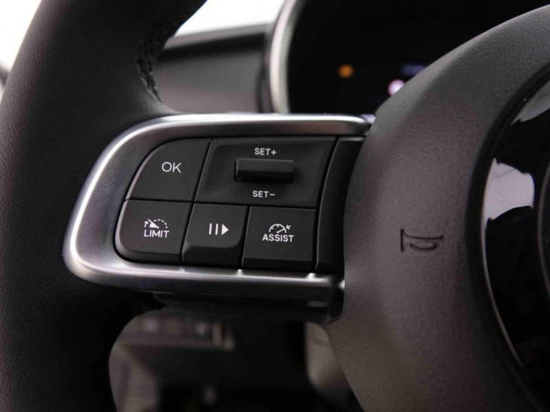 Photo 19 de l'offre de Fiat 600 1.2 HYBRID 110 DCT POP à 24798€ chez Carlyss automobiles Vitré