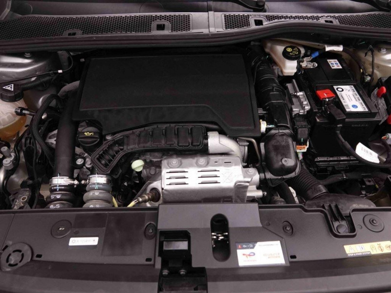 Photo 15 de l'offre de PEUGEOT 208 PureTech 100 S&S BVM6 Active à 17498€ chez Carlyss automobiles Vitré