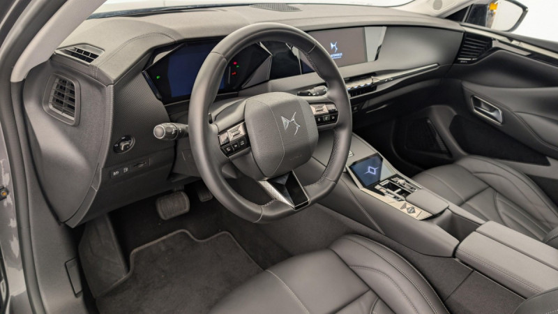 Photo 15 de l'offre de DS DS4 Hybride E-Tense 225 EAT8 Rivoli à 27081€ chez Carlyss automobiles Vitré