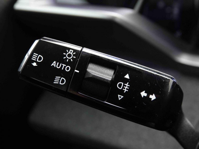 Photo 13 de l'offre de OPEL Grandland 1.2 Turbo MHEV 145 GS à 34920€ chez Carlyss automobiles Vitré