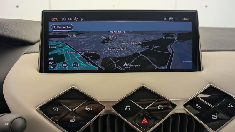 Photo 17 de l'offre de DS DS3 PureTech 130 EAT8 Esprit de Voyage à 20766€ chez Carlyss automobiles Vitré