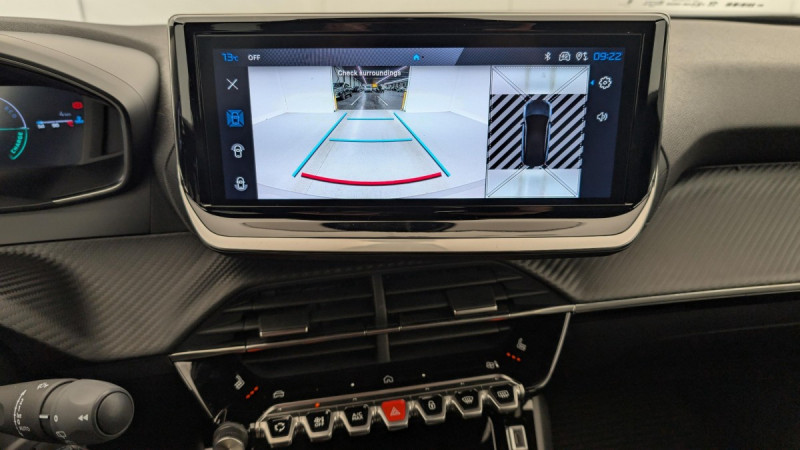 Photo 14 de l'offre de PEUGEOT 2008 Hybrid 145 e-DCS6 Allure à 24918€ chez Carlyss automobiles Vitré