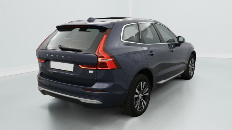 Photo 3 de l'offre de VOLVO XC60 T6 Recharge AWD 253 ch + 87 ch Geartronic 8 R-Design à 46998€ chez Carlyss automobiles Vitré