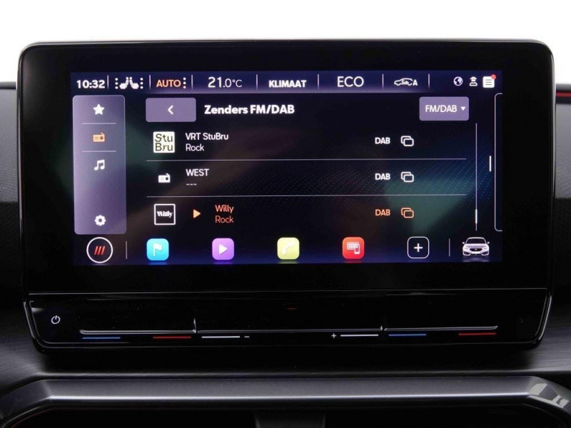 Photo 12 de l'offre de Cupra LEON 1.4 TSi 204 PHEV DSG à 26998€ chez Carlyss automobiles Vitré