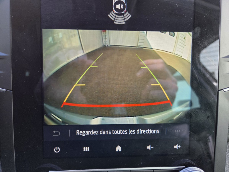 Photo 12 de l'offre de Renault Mégane Berline (4) techno Blue dCi 115 EDC à 17490€ chez Carlyss automobiles Vitré