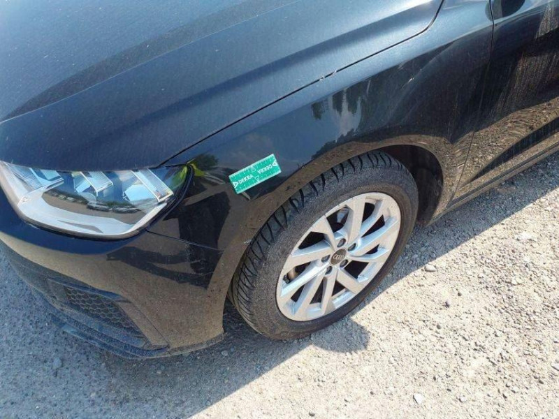 Photo 18 de l'offre de AUDI A1 Sportback A1 Sportback 25 TFSI 95 ch BVM5 Design à 17798€ chez Carlyss automobiles Vitré