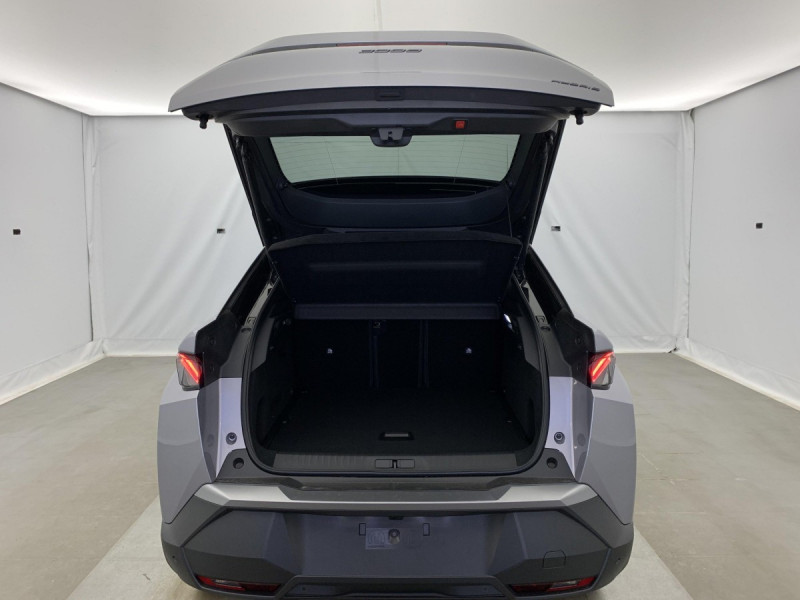 Photo 11 de l'offre de PEUGEOT 3008 Hybrid 145 e-DCS6 GT à 32958€ chez Carlyss automobiles Vitré