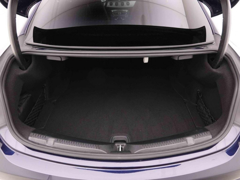 Photo 1 de l'offre de Mercedes E-Klasse 300d 245 Coupé 9g-Tronic AMG-Line Premium à 42041€ chez Carlyss automobiles Vitré