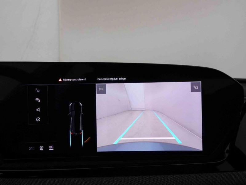 Photo 13 de l'offre de AUDI A5 40 TFSi 204 S-Tronic Avant S-Line Edition à 48398€ chez Carlyss automobiles Vitré