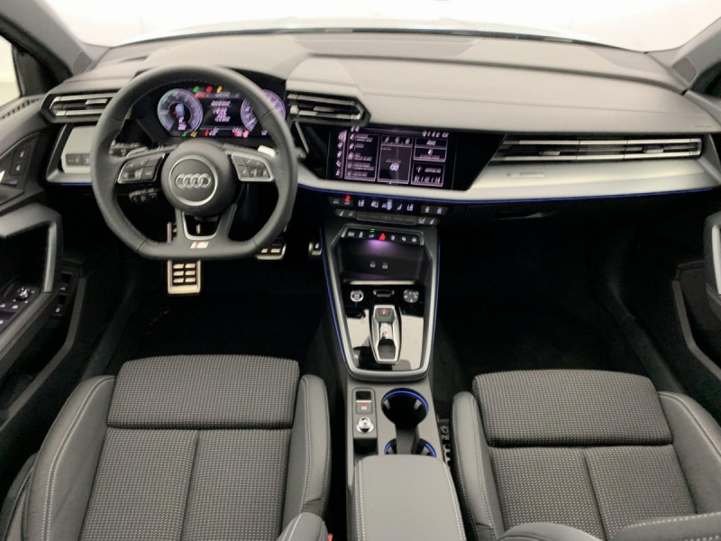 Photo 20 de l'offre de AUDI A3 SPORTBACK NOUVELLE 45 TFSI E HYBRIDE RECHARGEABLE 272 S TRONIC 6 S LINE à 43998€ chez Carlyss automobiles Vitré