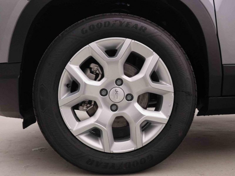 Photo 19 de l'offre de Jeep Avenger 1.2 MHEV 110 DCT6 Altitude à 27502€ chez Carlyss automobiles Vitré