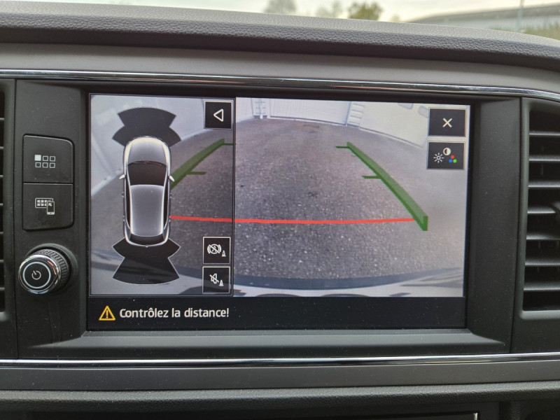 Photo 10 de l'offre de Seat Leon (3) 1.6 TDI 115 S&S Style Business à 11990€ chez Carlyss automobiles Vitré