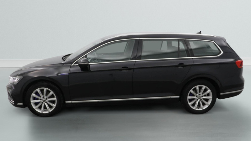 Photo 4 de l'offre de VOLKSWAGEN Passat SW Passat SW 1.4 TSI Hybride Rechargeable DSG6 GTE à 28598€ chez Carlyss automobiles Vitré
