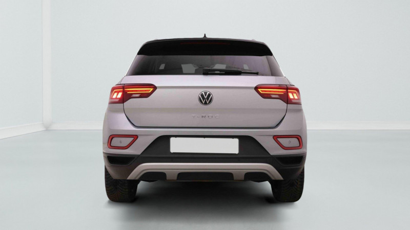 Photo 5 de l'offre de VOLKSWAGEN T-roc 1.0 TSi 115 Edition 2-Tone à 26198€ chez Carlyss automobiles Vitré