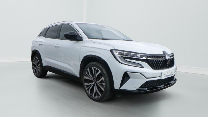 Renault Austral Austral E-Tech hybrid 200 Iconic Hybride Blanc Occasion à vendre